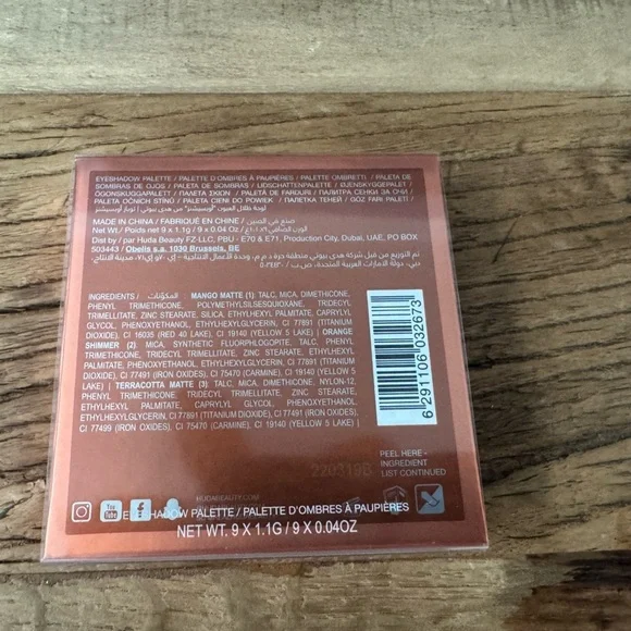 NEW IN BOX Huda Beauty Topaz Obsession Eye Palette ❤️ - Picture 4 of 6